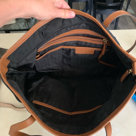 Authentic Michael Kors purse - Picture 2 of 3